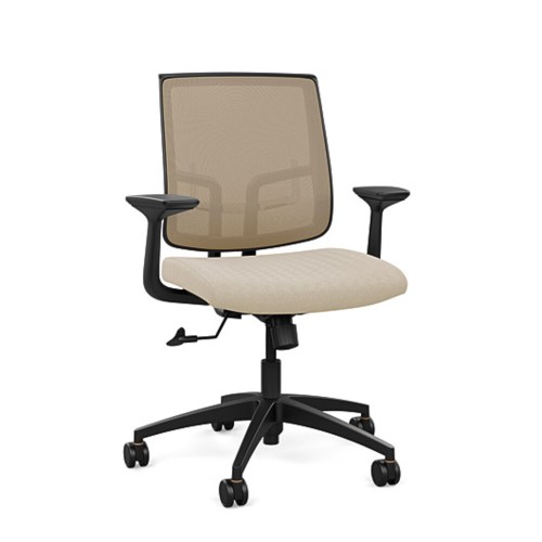 Focus 2.0 executive chair by SitOnIt with medium back, back material - mesh, seat - beige fabric, black frame, on wheels