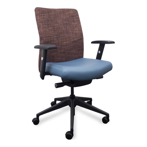 SitOnIt ReAlign executive chair with Midback, designed for heavy-duty use. Back material - fabric, seat - blue fabric, frame - black, on wheels